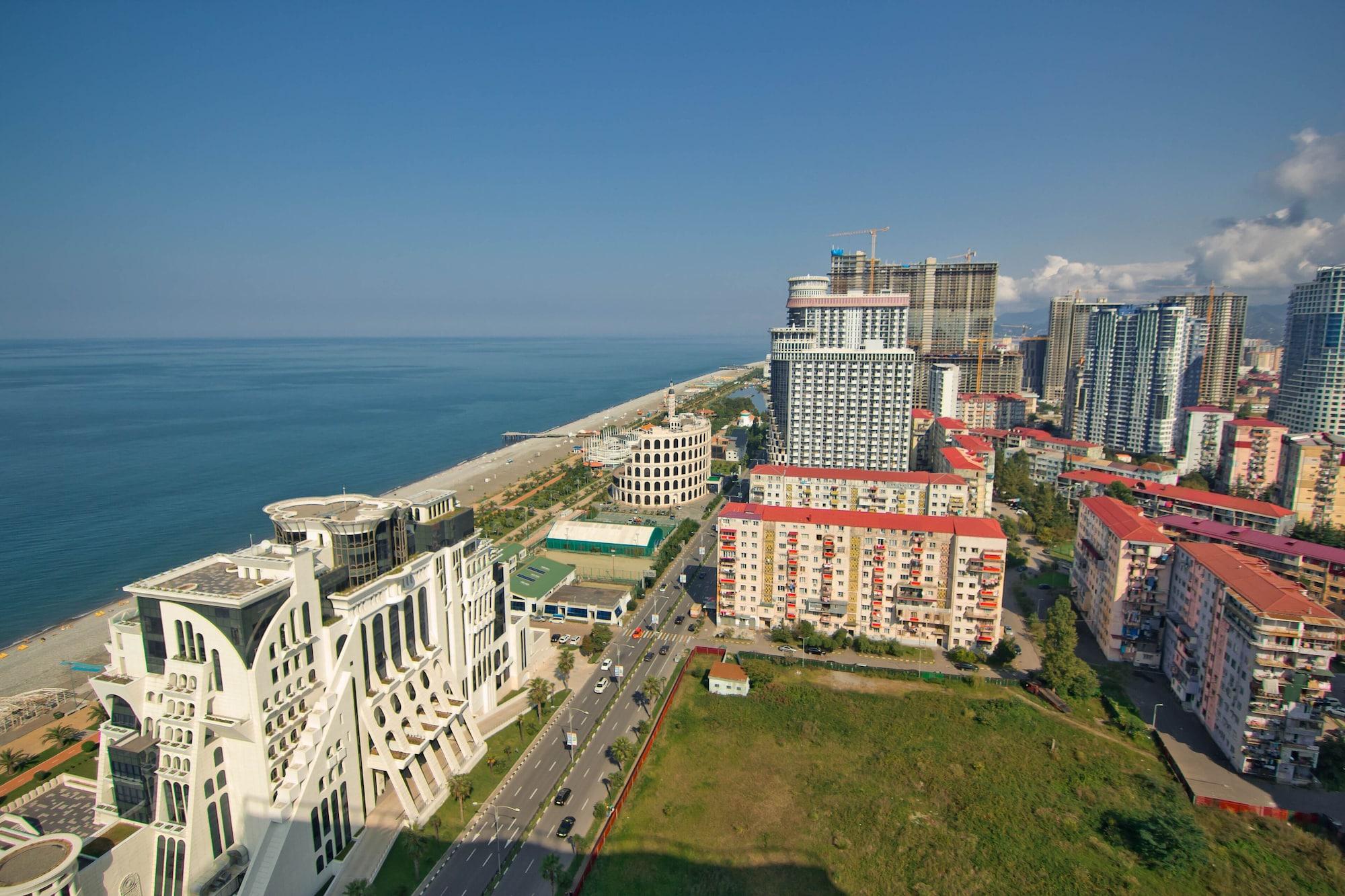 Sky Inn Batumi Exterior photo