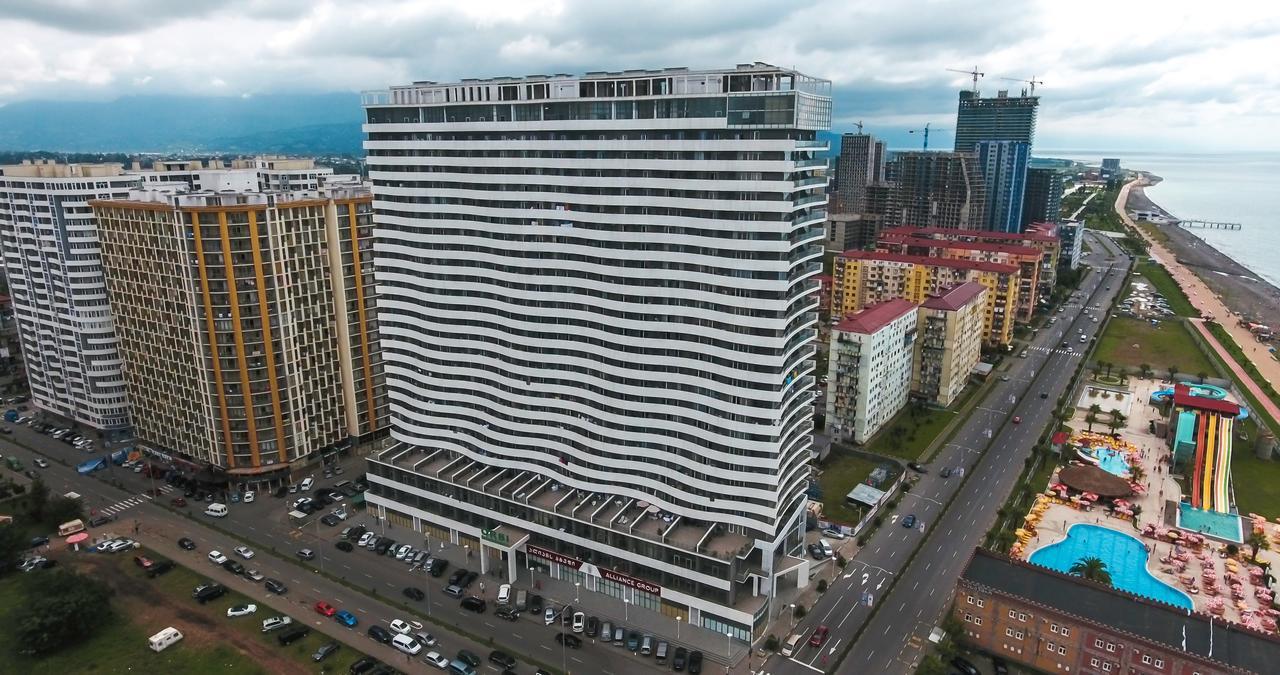 Sky Inn Batumi Exterior photo