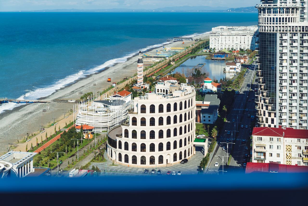 Sky Inn Batumi Exterior photo