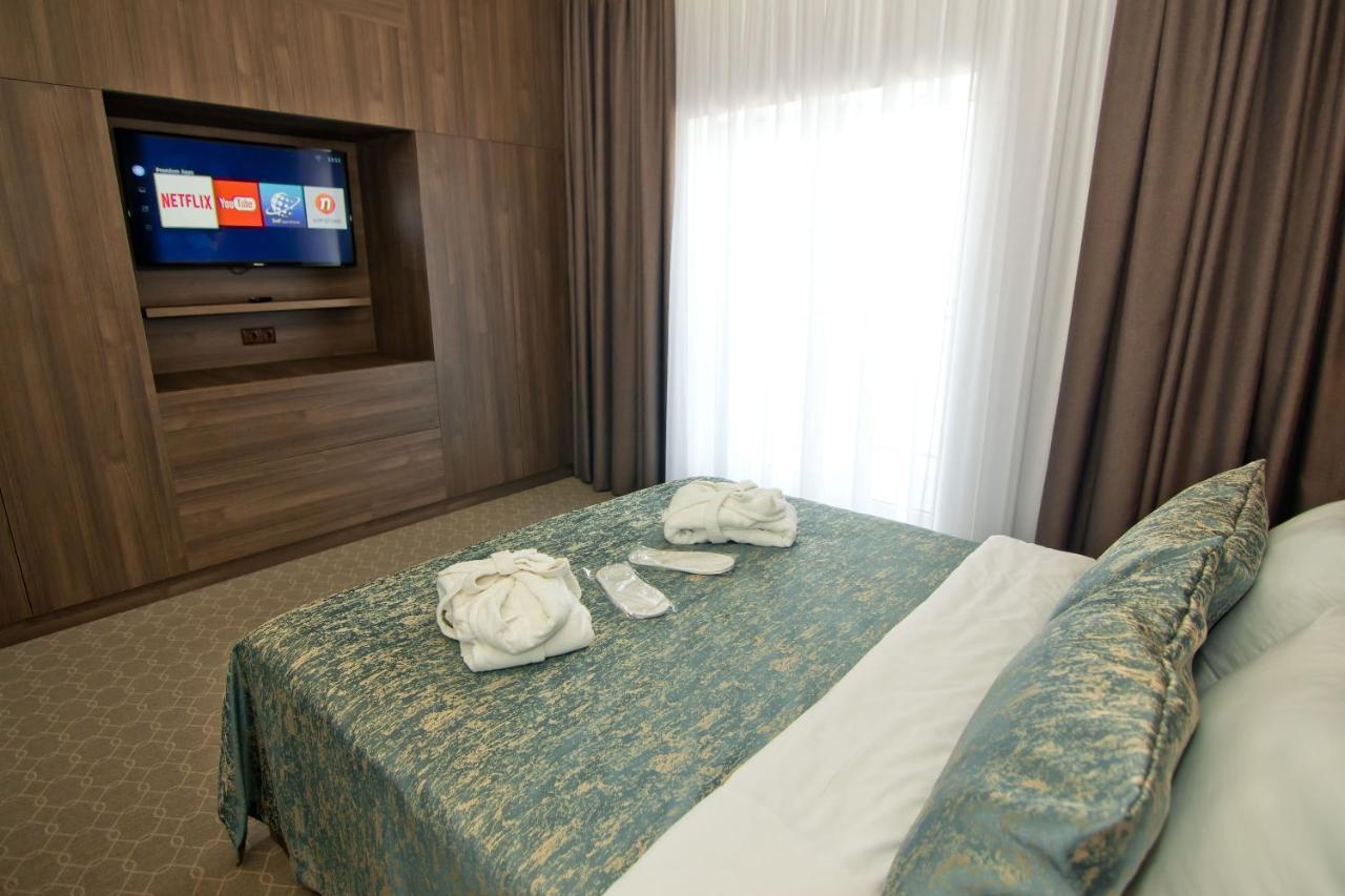 Sky Inn Batumi Exterior photo